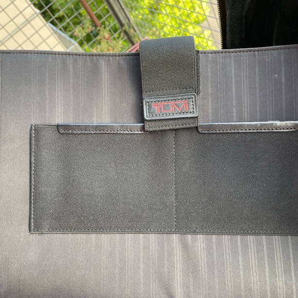 TUMI 2 wheel Brown Carry-On - Picture 13 of 15